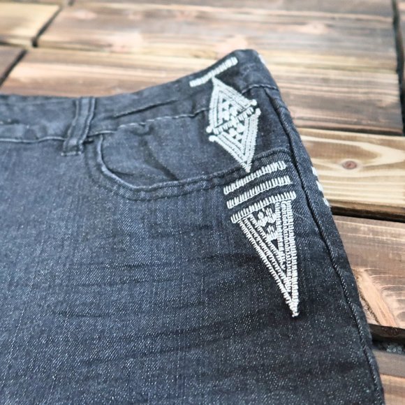 Billabong Lowah Embroidered Black Jean Shorts 9 - Picture 6 of 12